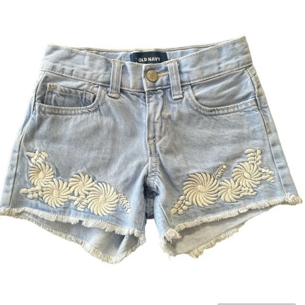 Old Navy shorts🌸